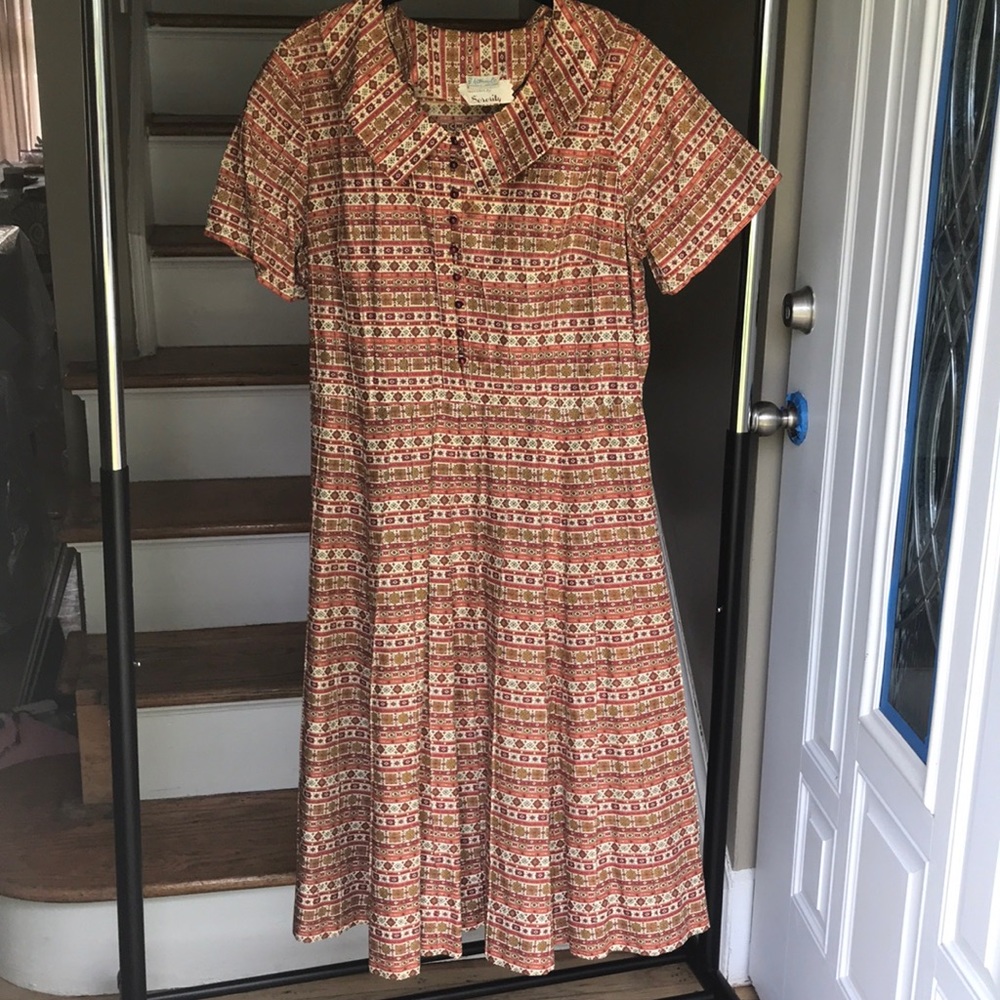 Beautiful 50s style dress!